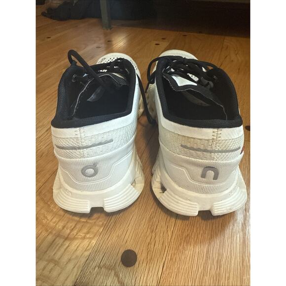 On Running Cloud X Women's Size 9 White Black Running Cloud X Shoes - Picture 5 of 9